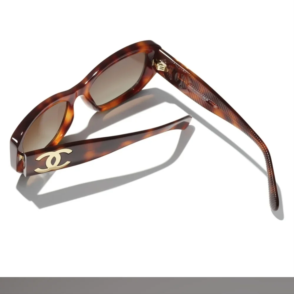 Chanel 5493-A 1295/S9 Women's Tortoise/Brown Polarized Sunglasses